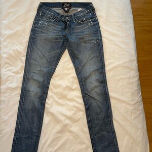 Lucky brand jeans. Size 0. Medium wash skinny.